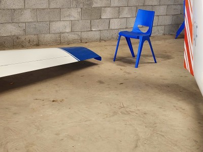 Wingtip clear of floor.jpg